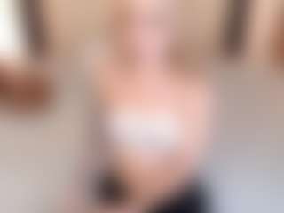 Sia-Foxx01's Live Sex Cam Show