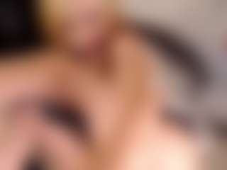 Live cam show with Sia-Foxx01 - Facial Piercings on Camsoda