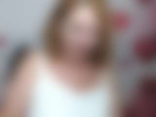 Live cam show with TaylorTravis - Green Eyes on Mixed Magazine Live