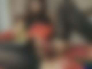 Live cam show with tsqueenanaxl - Muscular on CamClone