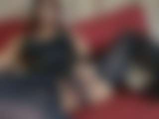 madamanaxl's Live Sex Cam Show