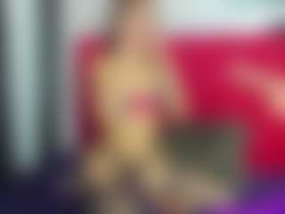 Live cam show with Velinahoney - Genital Piercings on Camiplay Live