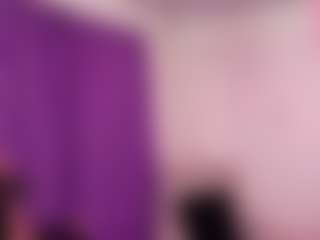 Live cam show with Velinahoney - Baby on makecum.org