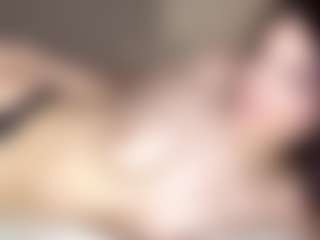 Live cam show with AdrienDurie - Red Hair on Fling VIP Chat