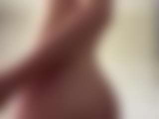 Live cam show with AlinaShankin - Shaved on realtime-chat