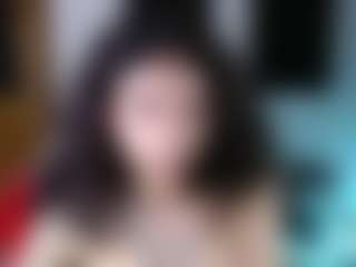 Live cam show with Annie - Hairy Pussy on CamSodaAdn
