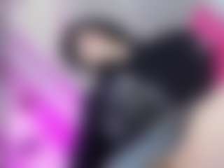 Live cam show with barbie-devon - Full Nudity on AdultVida.com