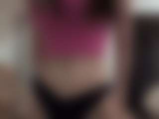 BrunetteBombshell's Live Sex Cam Show