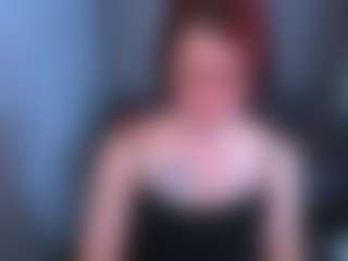 Live cam show with DaryBrown - Slender on live18s.com