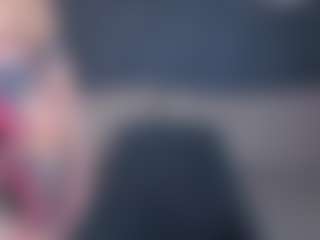 Live cam show with Debra-Wadeee - Long Legs on Milfs Live