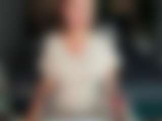 Debra-Wadeee's Live Sex Cam Show