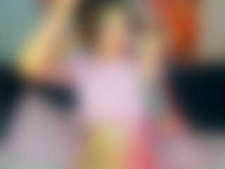 Live cam show with Debra-Wadeee - Body Massage on StripNow