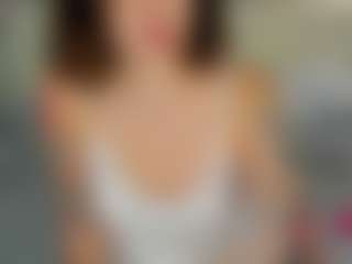 Live-Cam-Show mit Debra-Wadeee - Body Massage auf Camsoda