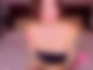Live cam show with Debra-Wadeee - Thong on camwithhim.com