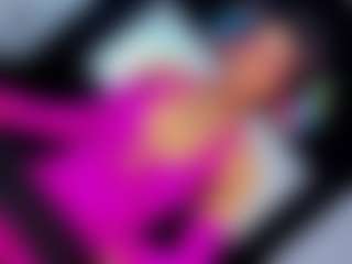 Live cam show with MARIANNAHOT-S7 - Black Hair on Camsoda