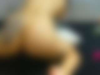 roxytattoo's Live Sex Cam Show