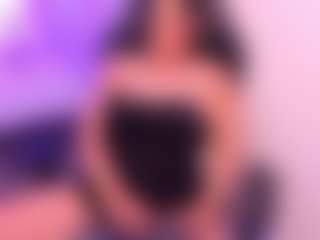 Live cam show with EMMAA-WALTON - New White on Uber Horny | colombia
