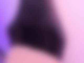 EMMAA-WALTON's Live Sex Cam Show