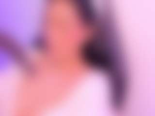 EMMAA-WALTON's Live Sex Cam Show