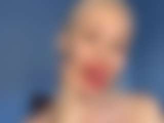 EvaMester MILF webcam performer live streaming