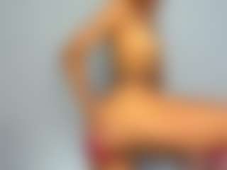 Live cam show with EvaMester - Skinny MILF on Camsoda