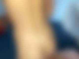 EvaMester MILF webcam performer live streaming