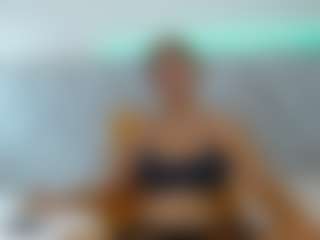NoiraVale's Live Sex Cam Show