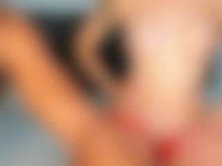 Live cam show with sophie-yefry - Athletic on AdultVida.com