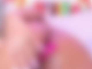 Live cam show with CamilleWest - Black Amateur on boobsie.com