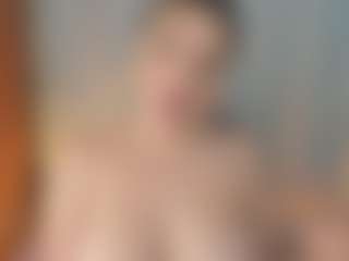 Live cam show with IrinaSiilver - Brown Hair on MyBangCams