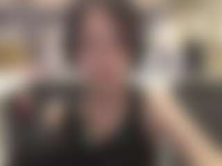 Live cam show with TessaVahey - Hairy on Stripli.com