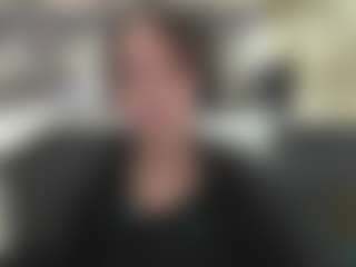 Live cam show with TessaVahey - Green Eyes on livesuperchat.net