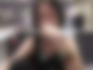 Live cam show with TessaVahey - Green Eyes on Hubzter Live