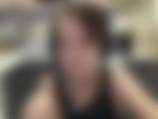 Live cam show with TessaVahey - College on Uber Horny