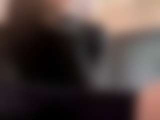 Live cam show with Lina - Facesitting on Fapmatic.com