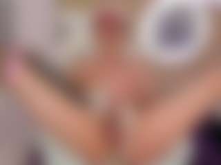 Yakitaii's Live Sex Cam Show
