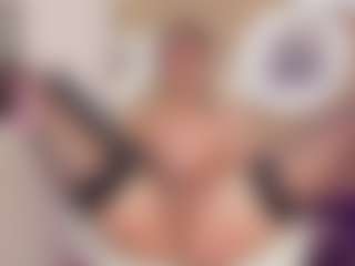 Yakitaii's Live Sex Cam Show