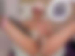 Yakitaii's Live Sex Cam Show