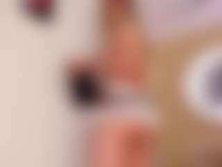 Yakitaii's Live Sex Cam Show