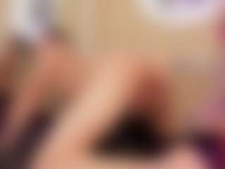 Yakitaii's Live Sex Cam Show