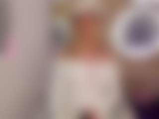 Live cam show with Yakitaii - Blonde Hair on Camsoda