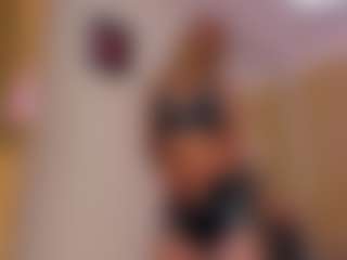Live cam show with Yakitaii - Small Tits on Fling VIP Chat
