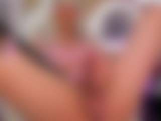 Yakitaii's Live Sex Cam Show