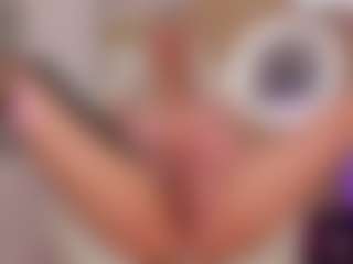 Yakitaii's Live Sex Cam Show