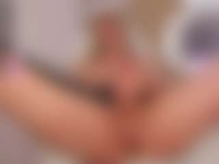 Yakitaii's Live Sex Cam Show
