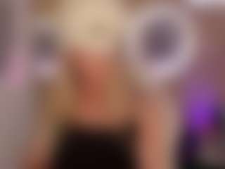 Yakitaii's Live Sex Cam Show