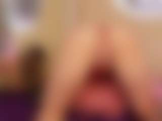 Yakitaii's Live Sex Cam Show