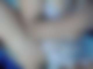 Live cam show with Yasmine - Nipple Piercings on Stripli.com