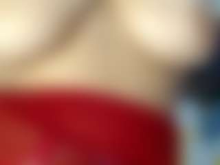 Live cam show with Yasmine - Genital Piercings on MyBangCams