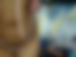 Live cam show with Yasmine - Genital Piercings on Hubzter Live